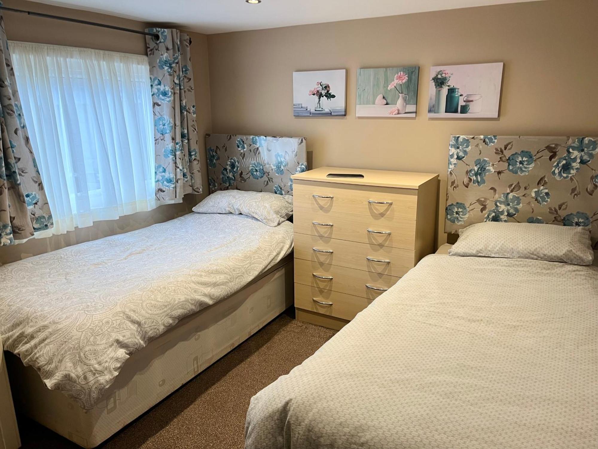 2 Bedroom Self-Catering Chalet Steps Eksteriør billede